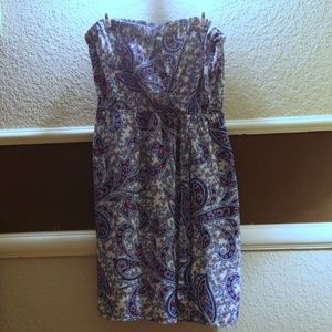 keyhole cleavage strapless dress